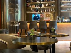 -wineapp葡萄酒餐吧(外滩金融中心店)