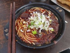-伟伟羊杂馆