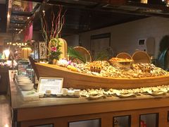 自助取餐区-OPEN開全日自助餐厅·牛肉火锅·海鲜(佛山希尔顿酒店)