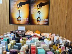 -广州周大福金融中心