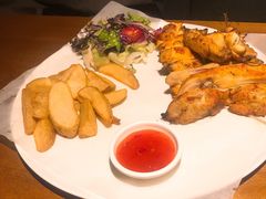小吃拼盘-JINNS锦时 steak&pizza(浸信会礼拜堂旧址店)