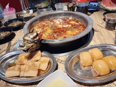 美蛙-销魂美蛙鱼头火锅(上海首店)