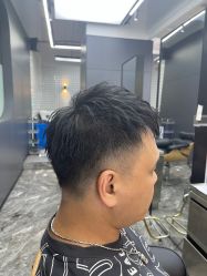 -藤野造型•烫染专业店