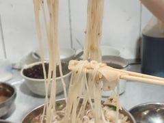 -正宗杨记普洱酸醋米线(总店)