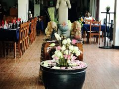 -Neary Khmer Restaurant