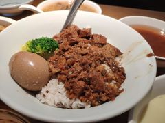 红藜麦卤肉饭-村外有星光小食铺(长嘉汇店)