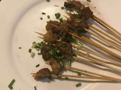 -临江餐馆二楼美食部落