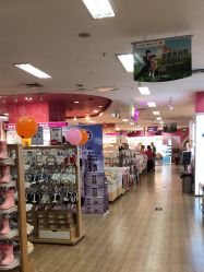 -孩子王(奥克斯广场店)