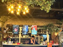 -暴风岛沉浸式体验馆(百联世纪店)