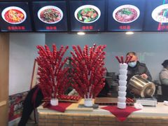 -八一路好吃街(雨田商务大厦店)