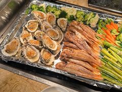 -大中华希尔顿酒店-念自助餐·嗨啤·小龙虾