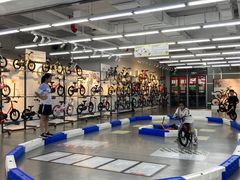 -迪卡侬(燕山店)