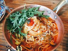 牛肉辣油意面-I HOLIC艾豪丽披萨(KKone店)