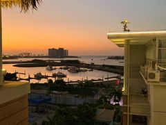 -皇马海口湾海景酒店(万绿园秀英港店)