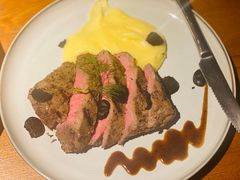 -JINNS锦时 steak&pizza(浸信会礼拜堂旧址店)