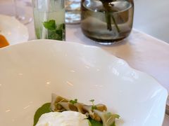 蒸法国银鳕鱼配洋蓟佐翡翠奶油汁-Jean Georges