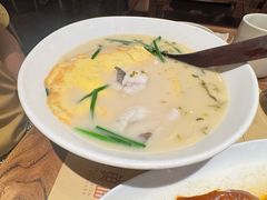 -荣家黄鱼面(南京西路店)