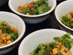 -乡土特色.冷锅鱼.牦牛肉汤锅