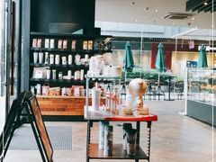 大堂-星巴克臻选(上海长风大悦城店)