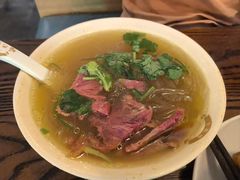 牛肉粉丝汤-哑巴生煎(临顿路店)