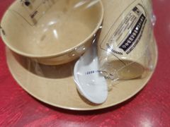 餐具摆设-天添纸包鸡家常菜