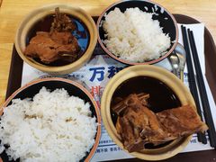 脊骨砂锅-万和春排骨砂锅米饭(新业广场店)