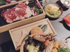 -湊湊火锅·茶憩(杭州湖滨银泰in77店)