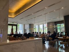 -星巴克臻选(深圳龙华红山天虹店)