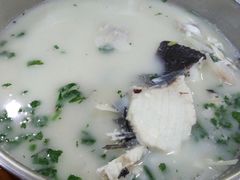 -雪野鱼头大王邢府公老店(雪野湖店)