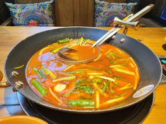 -贵厨酸汤牛肉(花果园国际中心店)