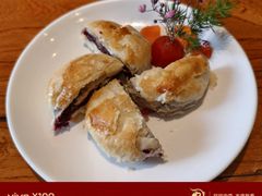 玫瑰饼-云尊府云南菜·蒸汽石锅鱼(五棵松华熙店)