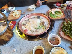 -阿婆情腊排骨火锅(忠义店)