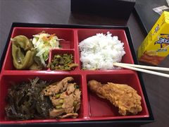 -上海星瀚奔驰4S店(红柳路店)