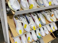 -荟品仓(青浦城市奥莱店)