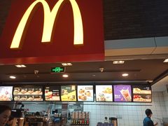 -麦当劳(郑州东高铁站店)