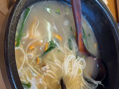 -勺子米线·云南传统小吃市集(四方街店)