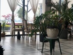-MOMENT湖景餐厅(解放路店)
