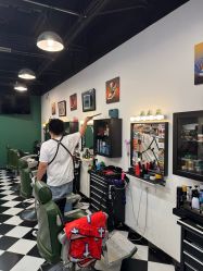 -HEADSTAR BARBERSHOP·男士理发店