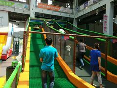 -蒙特利亲子乐园