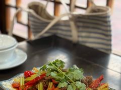 -乐山食古香跷脚牛肉