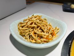 拌豆腐丝-猪啊牛呀羊啊铜盘烤肉(正大广场店)