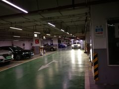 -飞洲国际广场-地下停车库