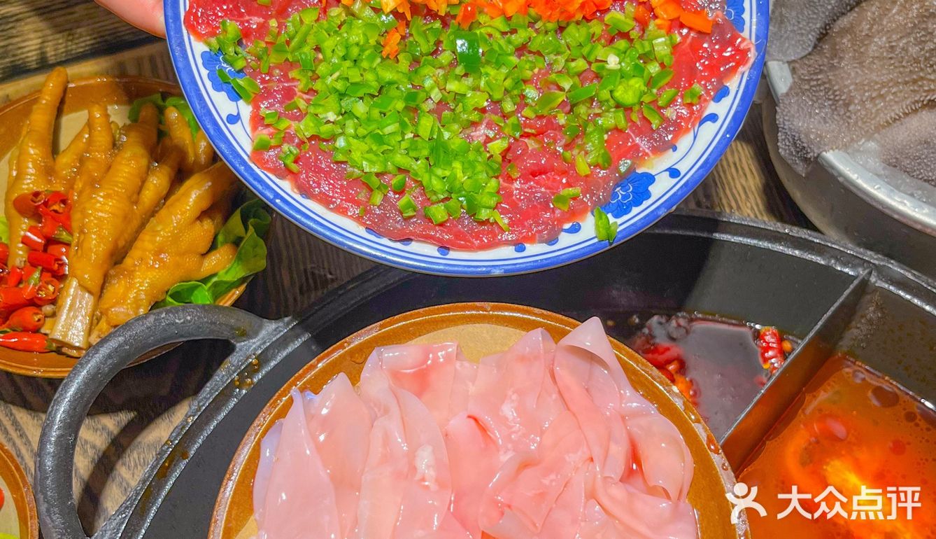 不愧是成都朋友推荐的火锅店[流泪]