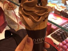 巧克力蛋桶-GODIVA(港汇恒隆广场)