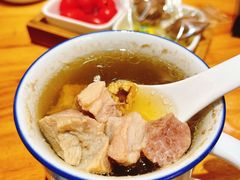 姬松茸土猪文蛤汤-莲花公园煎蟹·精致小馆(火车站店)
