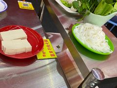 -蚝羊氣惠来羊肉火锅·高压锅生蚝