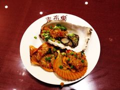 生蚝、扇贝-吉布鲁牛排海鲜自助(龙湖北城天街购物广场店)
