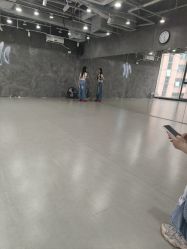-HI dance 舞室