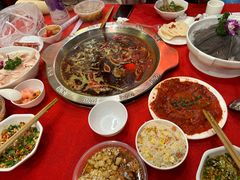 -山城年华老火锅(玉林店)