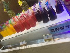 鲜榨冰饮料-小天鹅戴斯酒店鲸鲨百汇创作料理